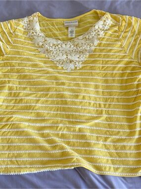 Alfred Dunner Yellow Striped Short Sleeve Top with Crochet Trim